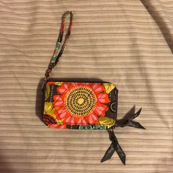 Vera Bradley wristlet - Picture 7 of 7